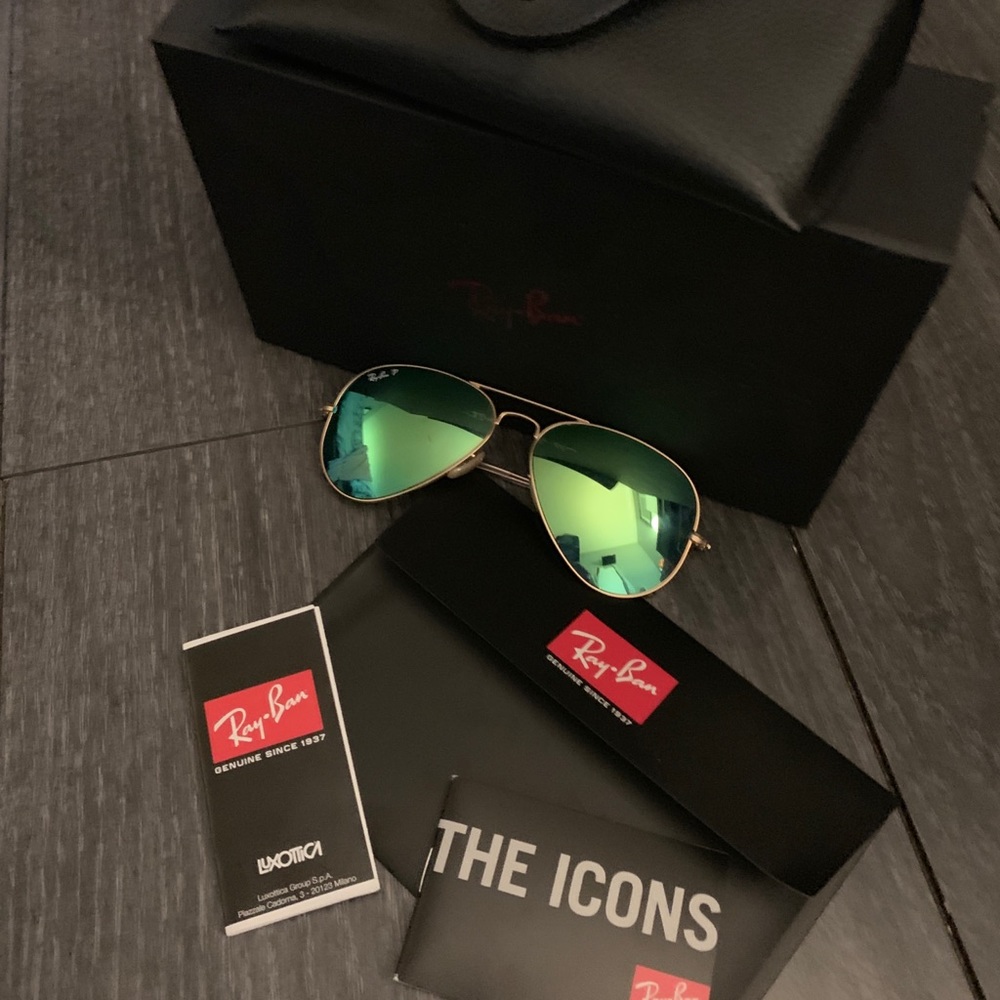 RAY BAN polarized green flash aviators